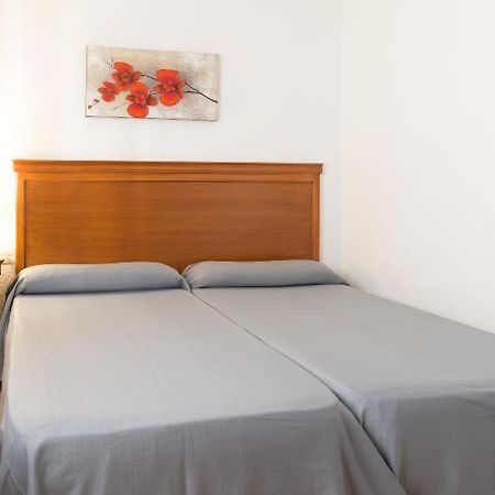 Gemelos 4 Benidorm Cameră foto
